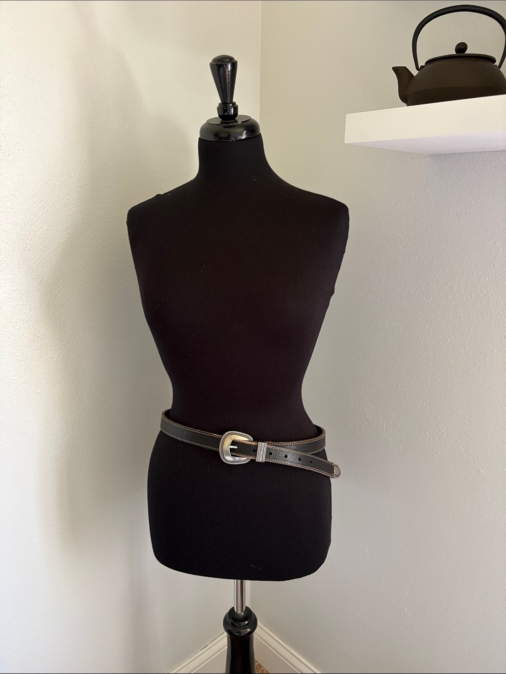 Banana Republic Black Leather Western Style Belt Size M